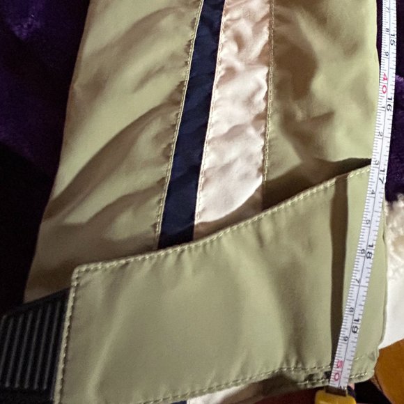 CB Sports Jacket Unisex Light Olive Green Windbreaker 100% Nylon NWOT - Picture 3 of 13